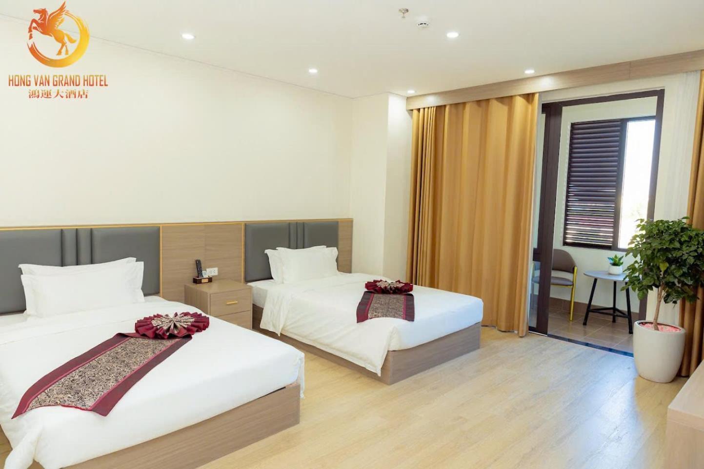 Hong Van Grand Hotel Mong Cai 外观 照片
